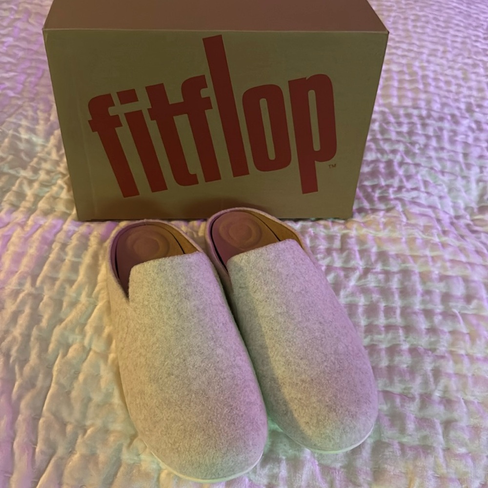 FITFLOP- CHRISSIE II E01 Haus Felt Slippers- SIZE 9 - IVORY
